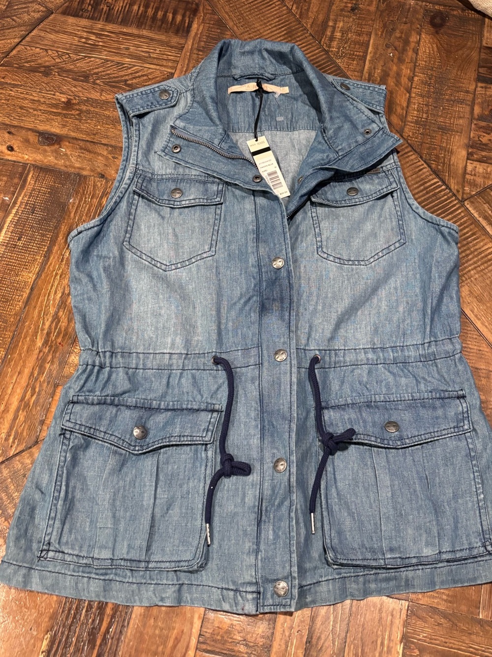 Max Jeans Utility DenimVest NWT Drawstring  Waist Pockets soft denim 
Medium